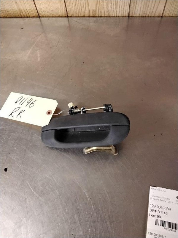 2002-2009 Right Outside Door Handle Chevrolet Trail Blazer