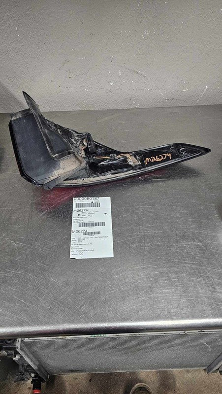 2019 Ford Escape Right Tail Light Assembly OEM # GJ5Z13404H