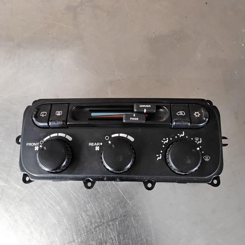 Heater A/c Control CHRYSLER TOWN CNTRY 04 05 06 07