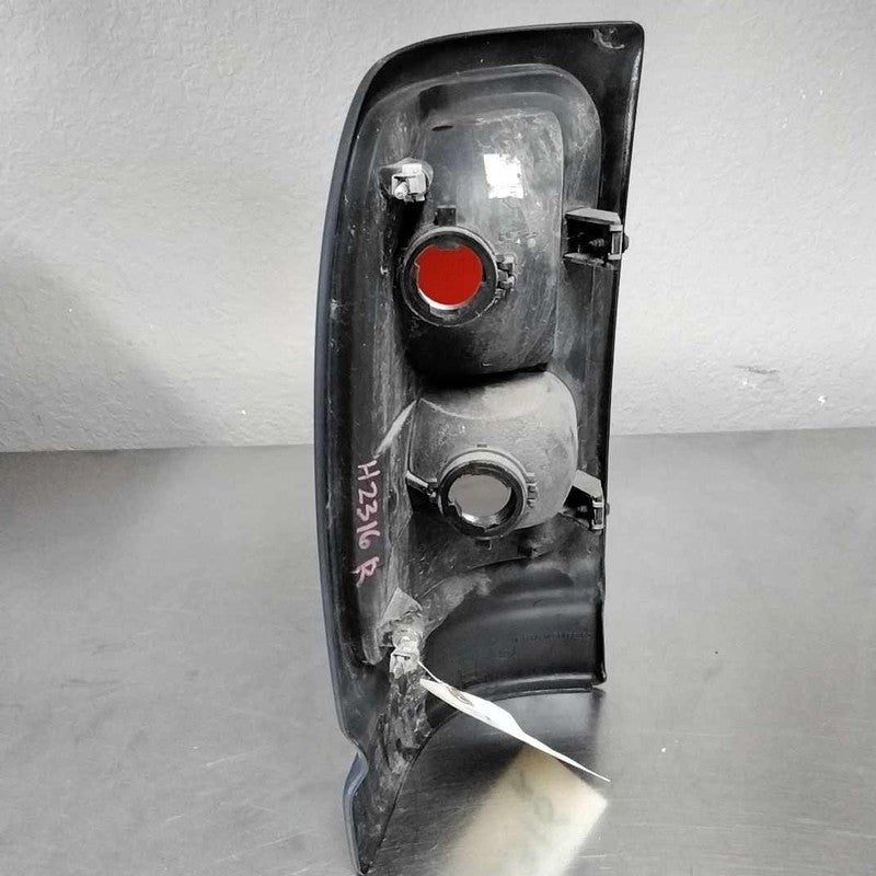 1994-2001 Dodge Pick Up 1500 Right Tail Light Assembly