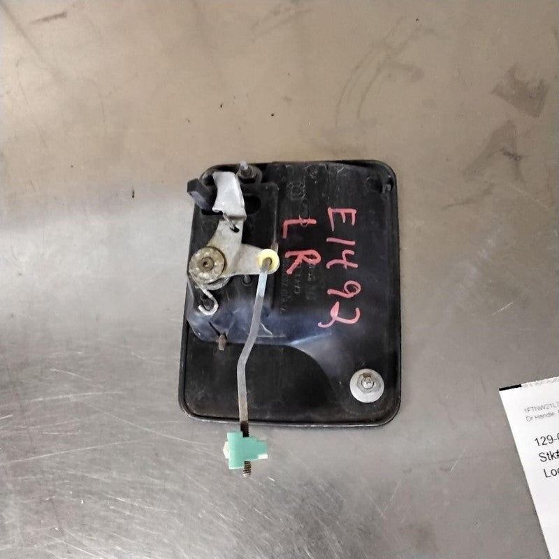 1999-2016 Left Outside Door Handle Ford F250 Super Duty Pickup