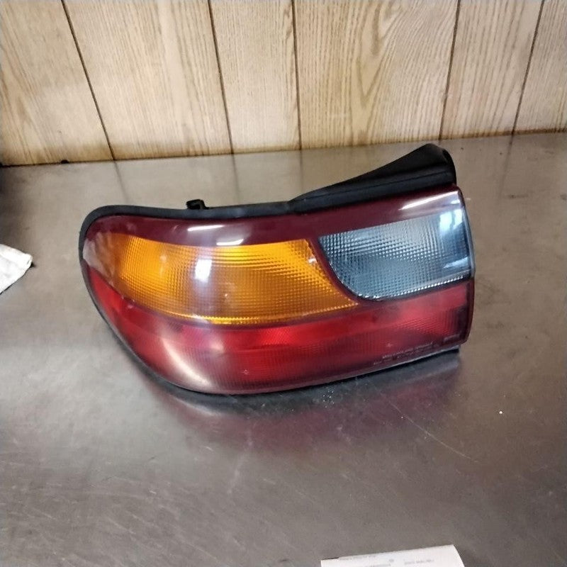 Tail Light Assembly CHEVY MALIBU Left 97 98 99 00 01 02 03 04 05