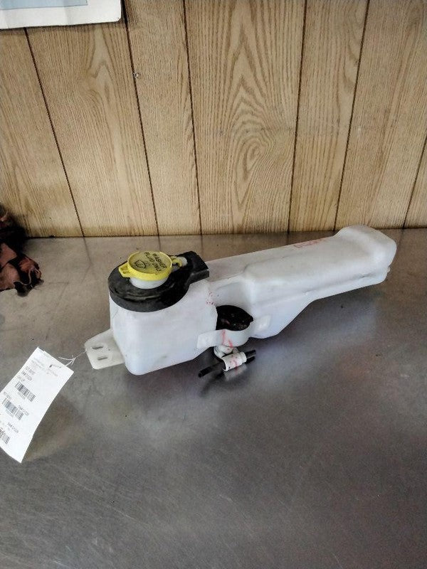 Washer Bottle CHRYSLER PT CRUISER 01 02 03 04 05 06 07 08 09 10