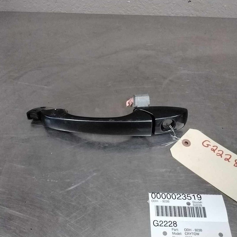 Outside Door Handle CHRYSLER TOWN & COUNTRY Left 08 09