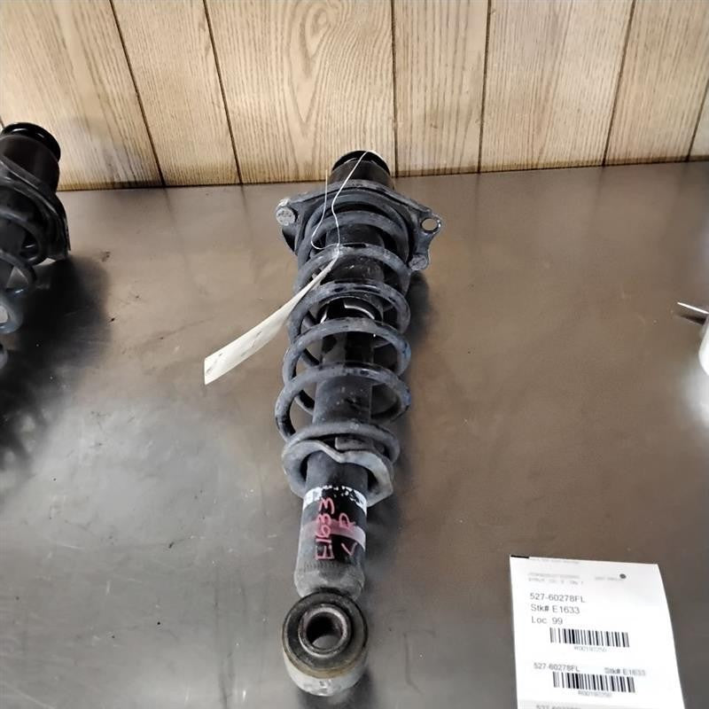 Strut Assembly TOYOTA PRIUS Left 04 05 06 07 08 09