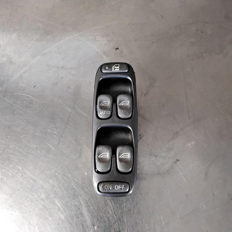 Door Switch Front VOLVO 70 SERIES 00