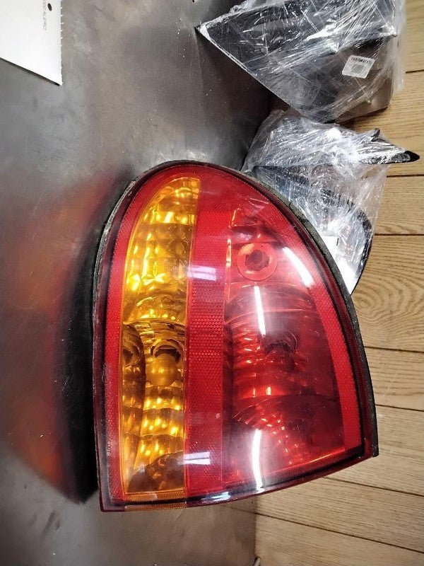 Tail Light Assembly OLDS ALERO Left 99 00 01 02 03 04