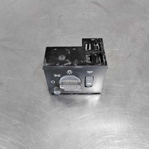 1999-2002 Headlight Switch (dash Mtd) Chevy Silverado 2500
