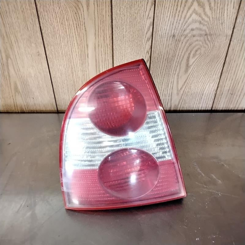 Tail Light Assembly VW PASSAT Left 01 02 03 04 05