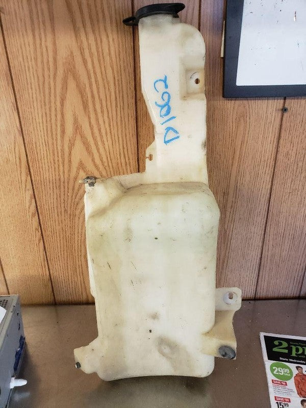 Washer Bottle CHEVY TAHOE 00 01 02 03 04 05 06