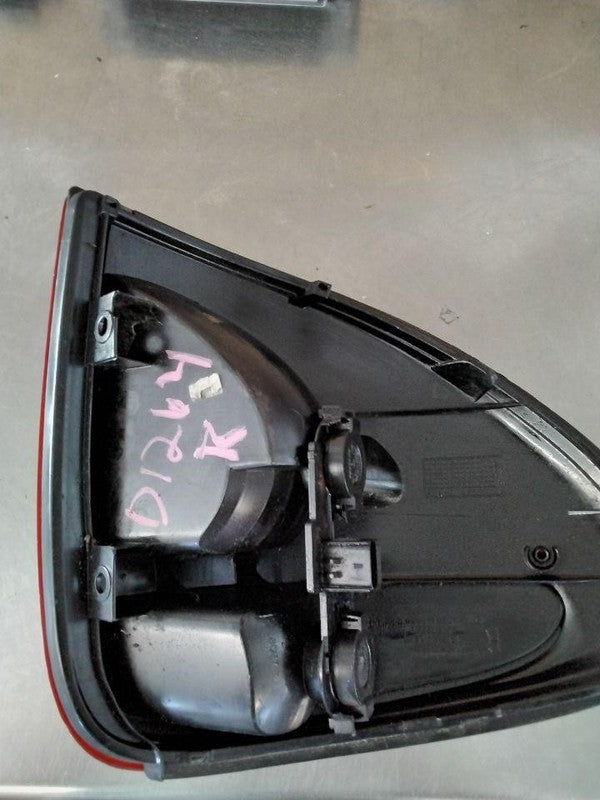 Tail Light Assembly CHRYSLER TOWN CNTRY Right 04 05 06 07