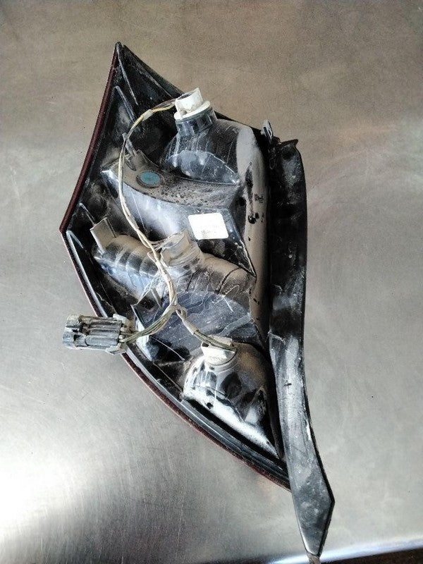 Tail Light Assembly SATURN ION Right 03 04 05 06 07