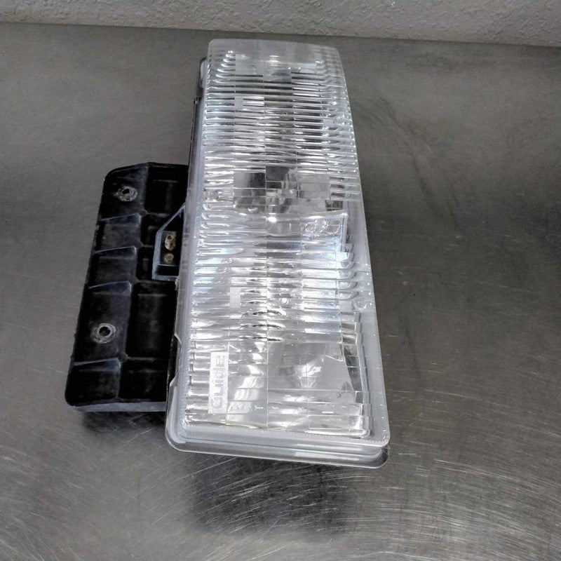 1995-2005 GMC Safari Left Headlamp Assembly OEM#16524091