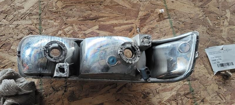 Headlamp Assembly SUBURBAN 1500 Left 00 01 02 03 04 05 06