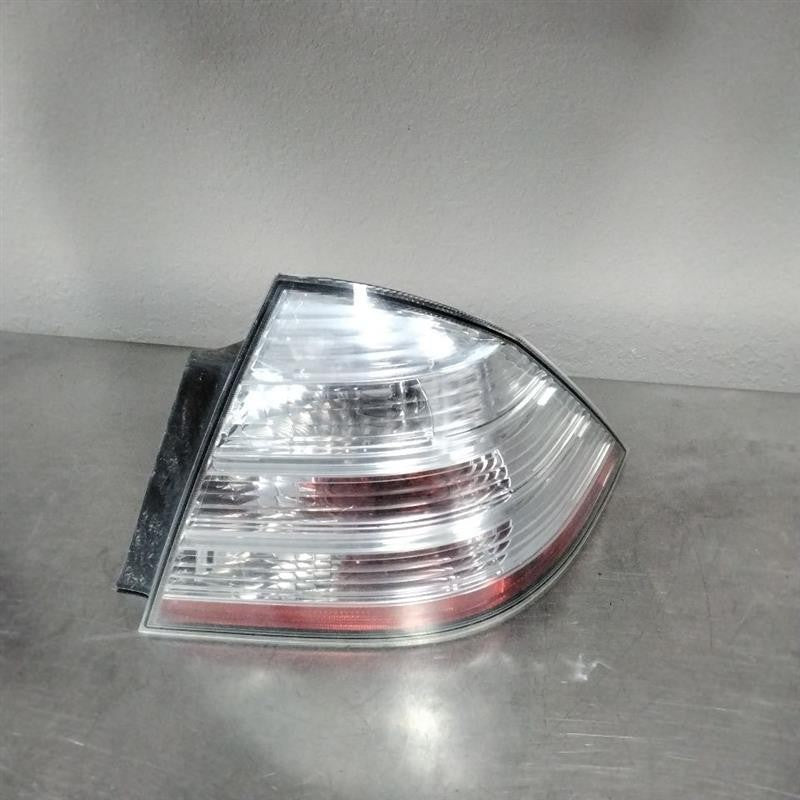 Tail Light Assembly FORD TAURUS Right 08 09