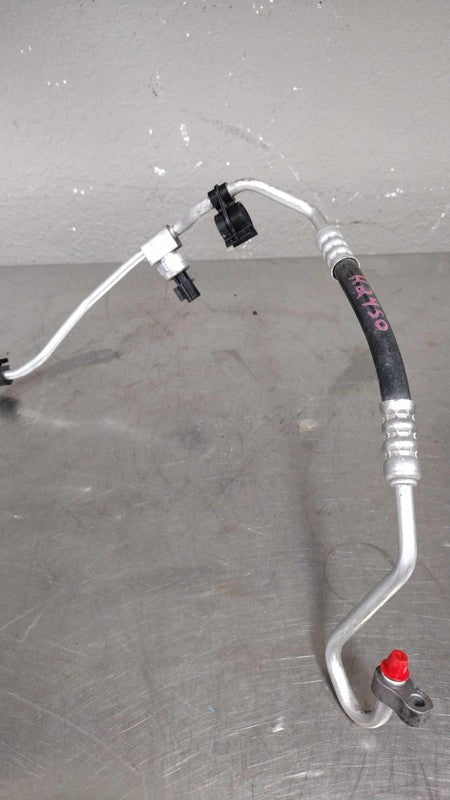 2010-12 Hyundai Santa Fe A/C Refrigerant Liquid Hose Condenser to Evap