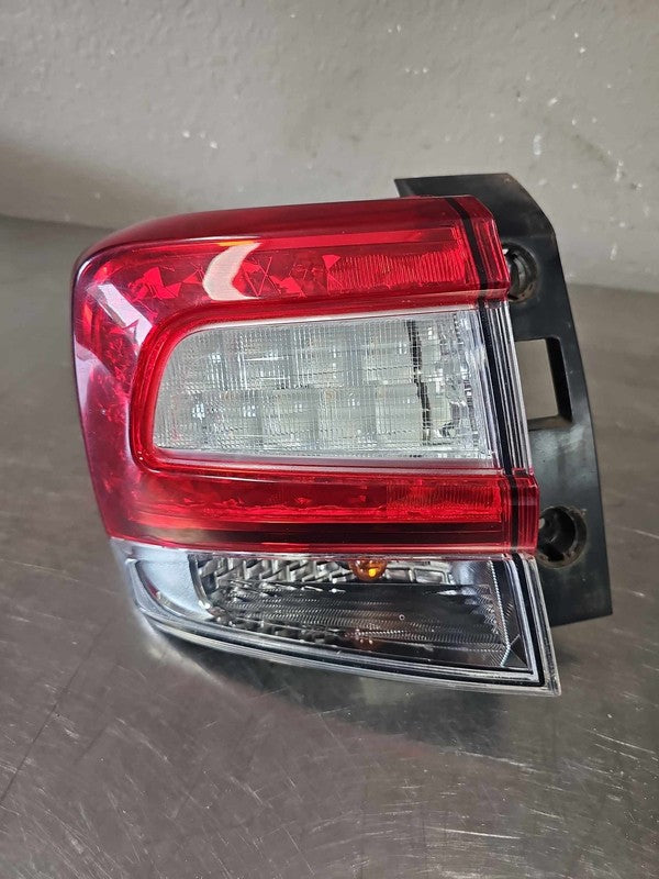 2018-2019 Subaru XV Crosstrek Left Quarter Tail Light Assembly OEM# 84