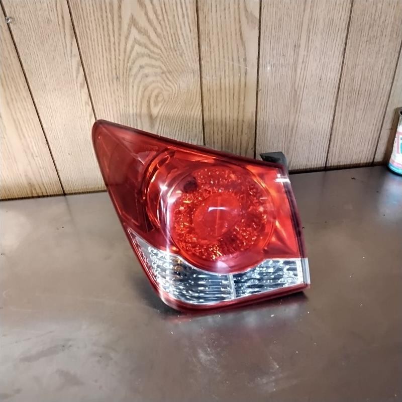 2011-2016 Chevrolet Cruze Left Tail Light Assembly