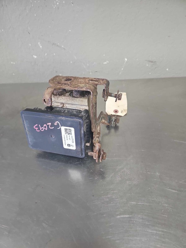 2014-2016 Chevrolet Silverado 1500 Anti-lock Brake Parts Assembly OEM#