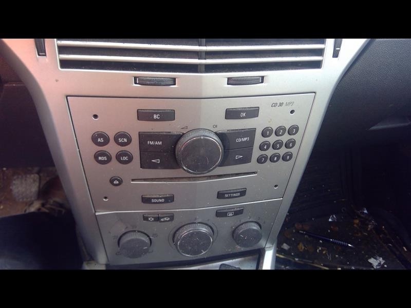 Audio & Visual Equip.(radio) SATURN ASTRA 08 09