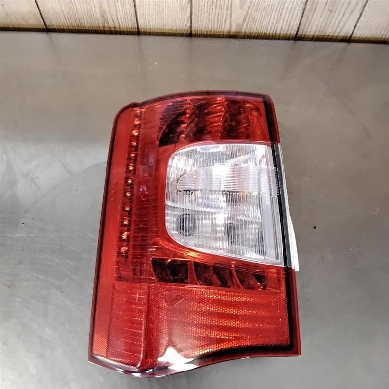 Tail Light Assembly CHRYSLER TOWN CNTRY Left 11 12 13 14 15 16
