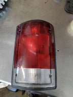 Tail Light Assembly FORD VAN E150 Right 92 93 94 95 96 97 98 99 00 01 