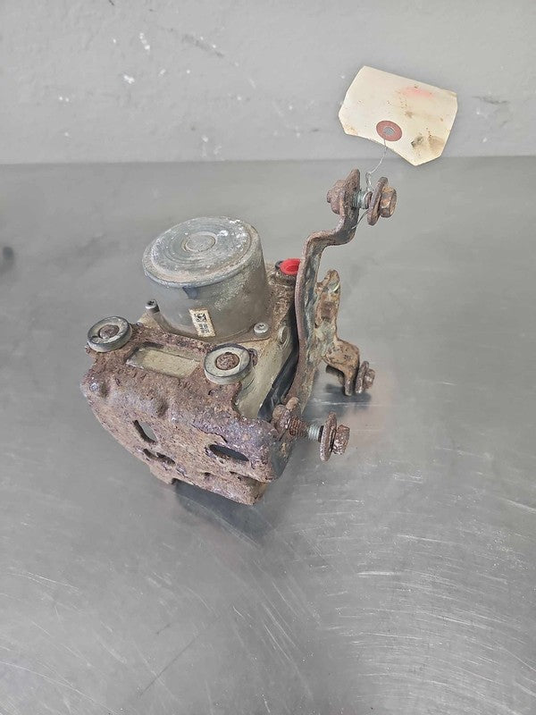 2014-2016 Chevrolet Silverado 1500 Anti-lock Brake Parts Assembly OEM#