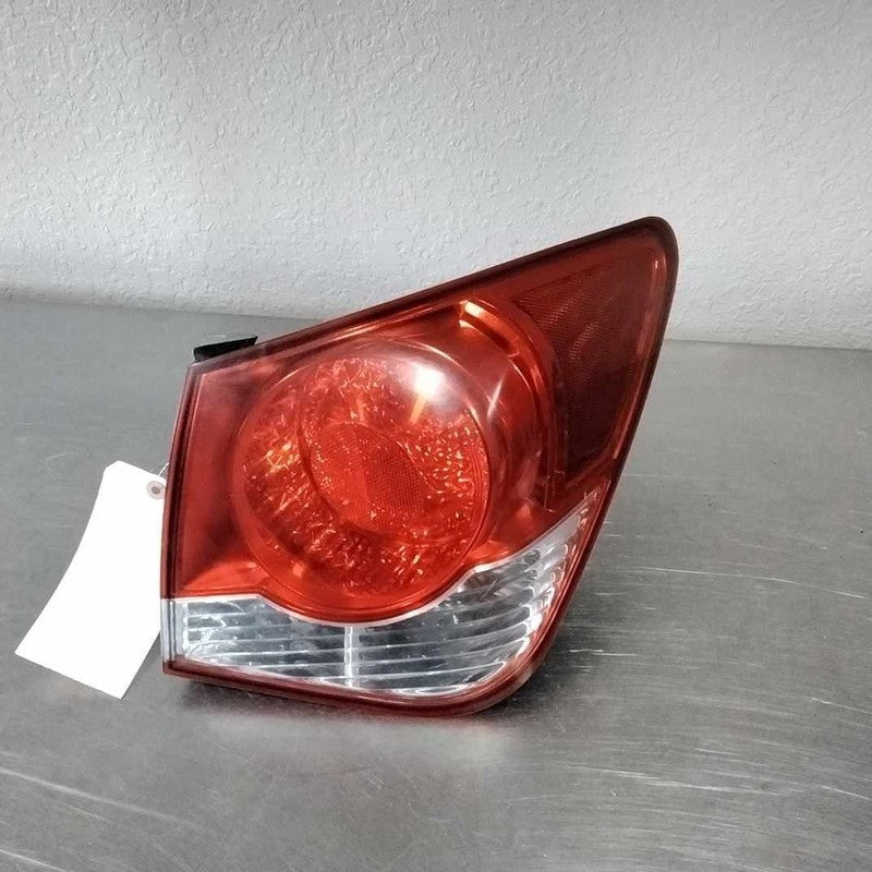 2011-2016 Chevrolet Cruze Quarter Panel Right Tail Light Assembly OEM#