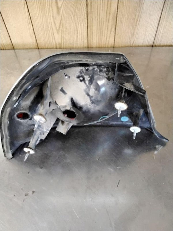 Tail Light Assembly CHEVY IMPALA Right 02 03 04