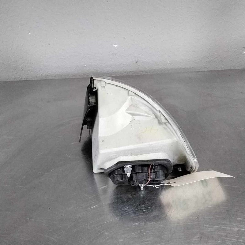 2005-2007 Jetta (Except GLI) Left Tail Light Assembly Quarter Panel Mo