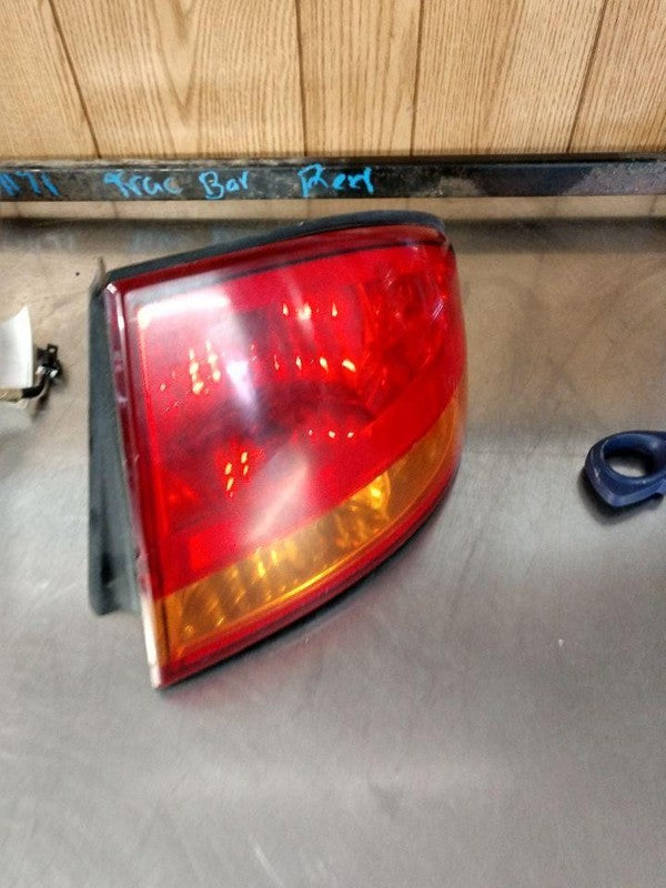 Tail Light Assembly OLDS ALERO Right 99 00 01 02 03 04