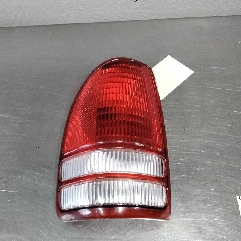 1997-2004 Left Tail Light Assembly Dodge Dakota