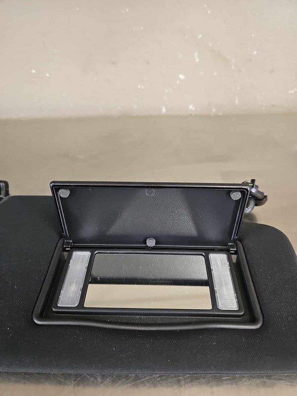Sun Visor DODGE CHARGER Right 15 16 17 18 19 20 21 22 23