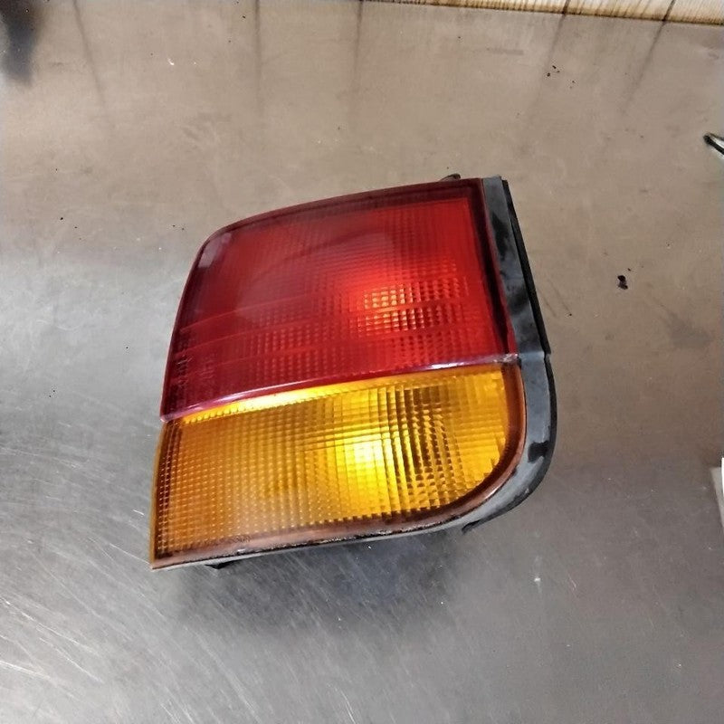 Tail Light Assembly EAGLE SUMMIT & WAGON Right 92 93 94 95 96