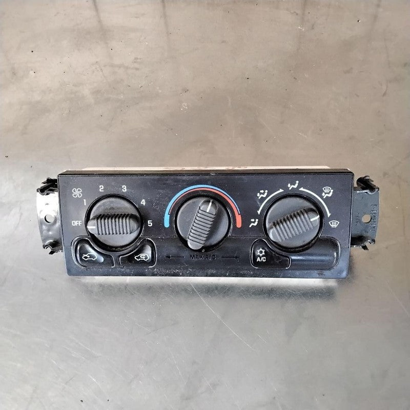 Heater A/c Control CHEVY SILVERADO 1500 99 00 01 02