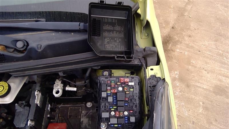 2017-2019 Chevy Spark Engine Fuse Box OEM#42559546