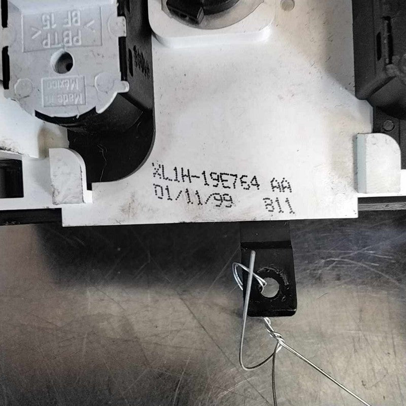Heater A/c Control FORD EXPEDITION 99 00 01 02