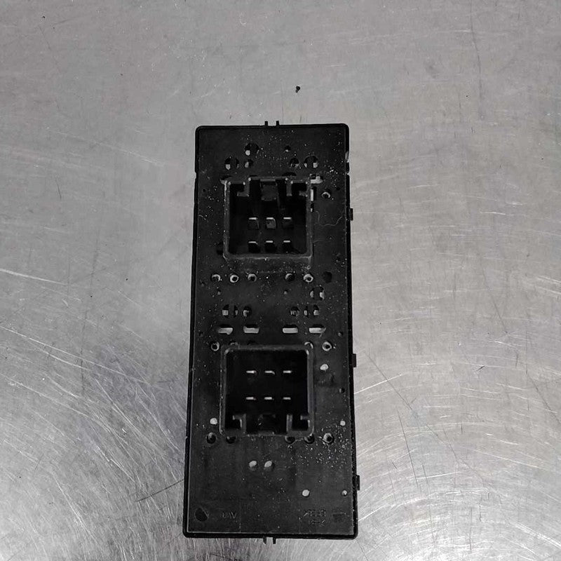 Door Switch Front MERCURY SABLE 08 09