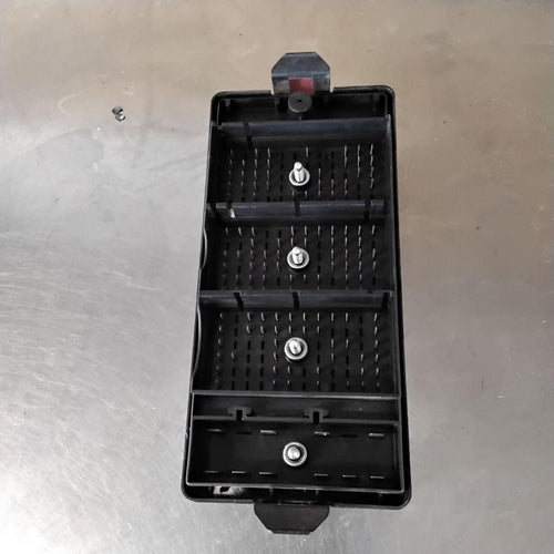 2004-2005 Ford Freestar Engine Fuse Box OEM#3F2Z14A068CA