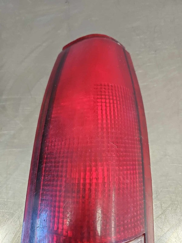 Tail Light Assembly CHEVY PICKUP 1500 Left 88 89 90 91 92 93 94 95 96 