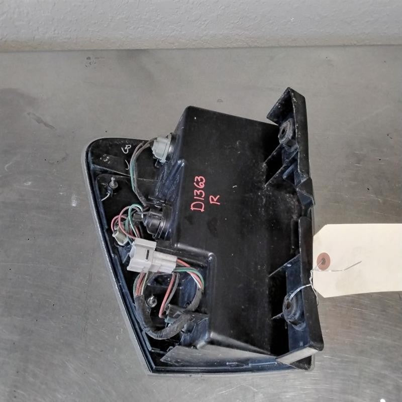 Tail Light Assembly CHEVY EQUINOX Right 05 06 07 08 09