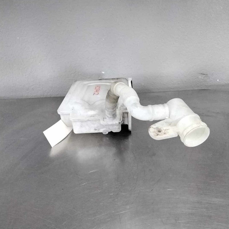 2005-2014 Jetta Except GLI Washer Bottle OEM#1K0955453S