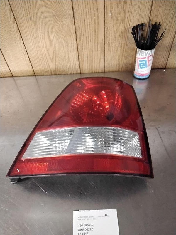 Tail Light Assembly KIA SORENTO Right 03 04 05 06
