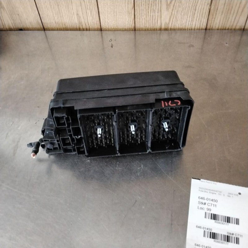 2004-2005 Saturn Vue Engine Fuse Box OEM#22704222
