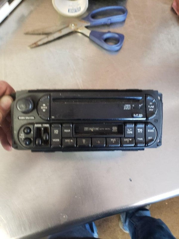 Audio & Visual Equip.(radio) CHRYSLER TOWN CNTRY 02 03 04 05 06 07