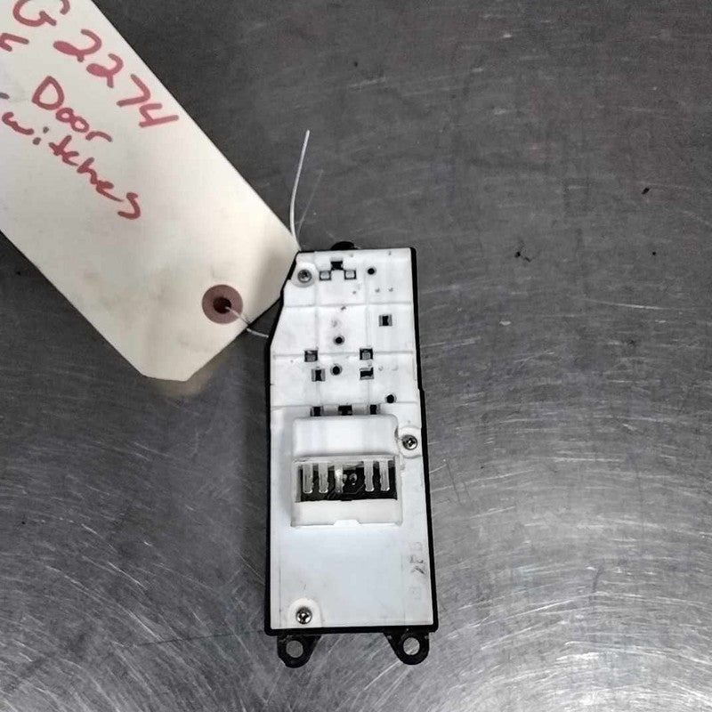 Door Switch Front TOYOTA SIENNA 98 99 00