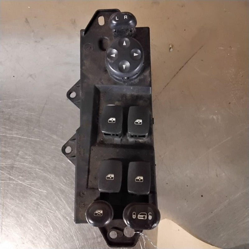Door Switch Front CHRYSLER PACIFICA 04 05 06