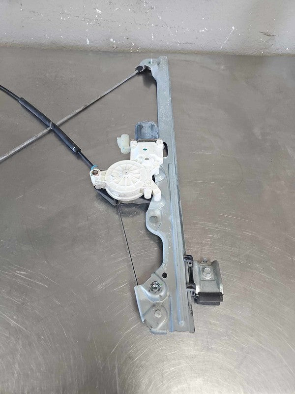 Front Door Regulator CHEVY TAHOE Right 07 08 09 10 11 12 13 14