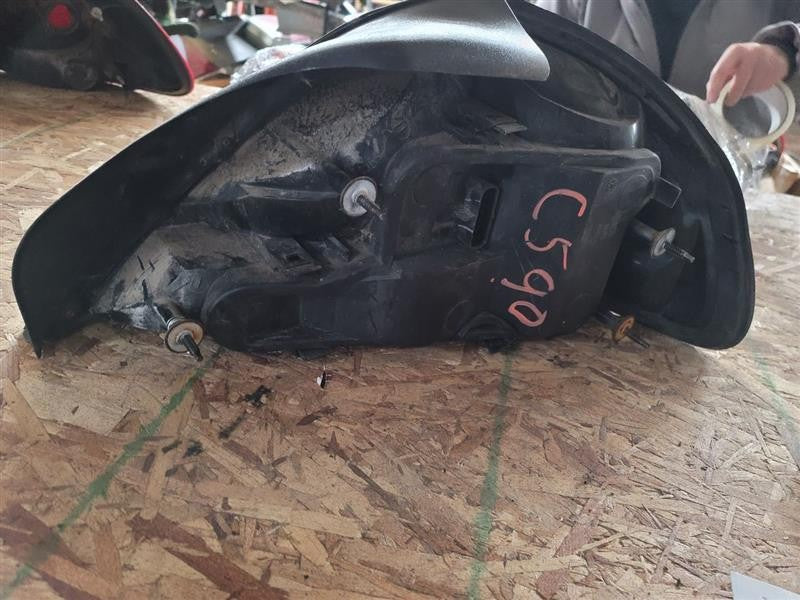 Tail Light Assembly PONTIAC GRAND AM Left 99 00 01 02 03 04 05