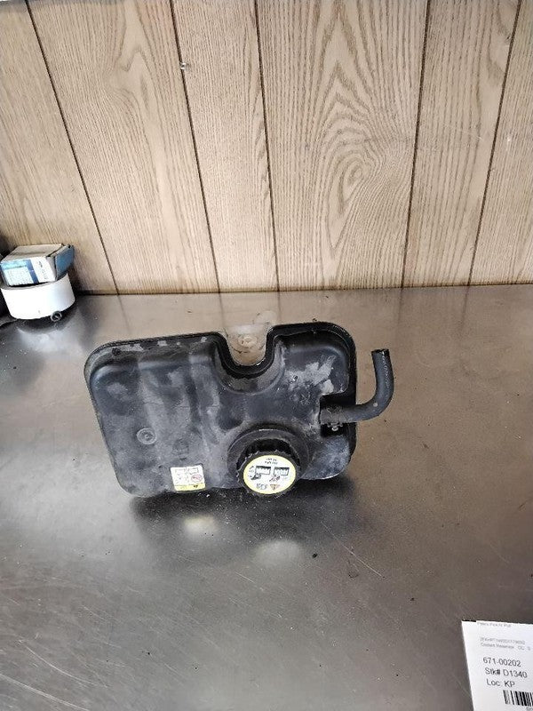Coolant Recovery Bottle FORD CROWN VICTORIA 03 04 05 06 07 08 09 10 11